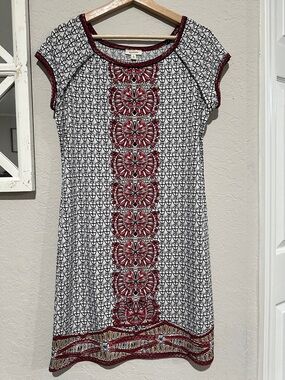 MAX STUDIO White & Black Midi Dress with Red Center Embroidery